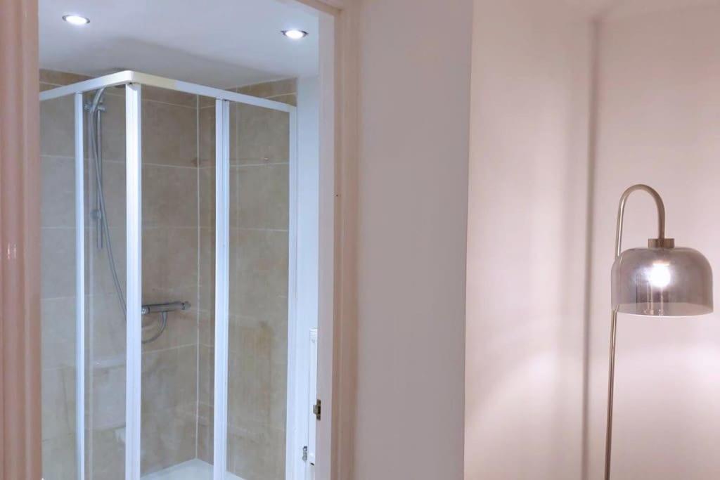 2 Bedroom City Centre Duplex Apt Preston  Eksteriør bilde