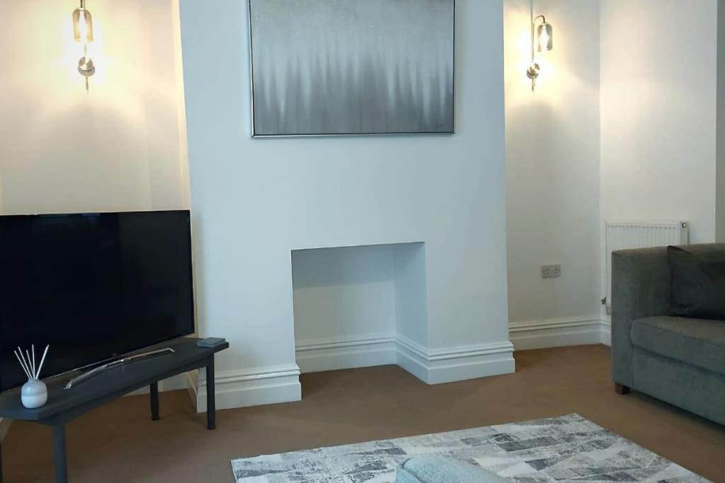 2 Bedroom City Centre Duplex Apt Preston  Eksteriør bilde
