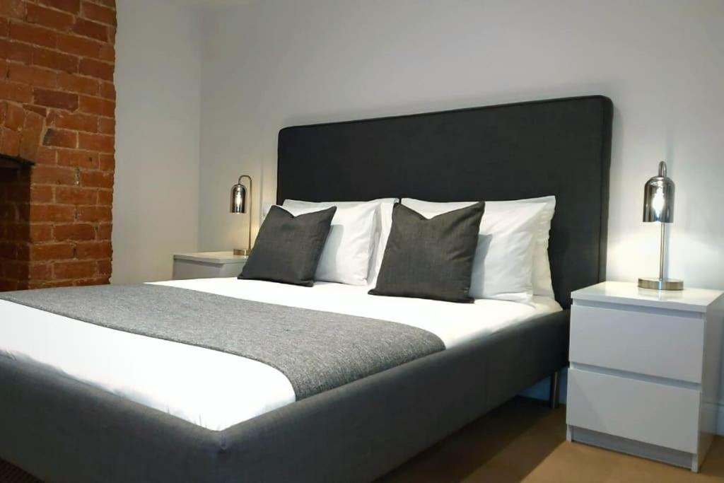 2 Bedroom City Centre Duplex Apt Preston  Eksteriør bilde