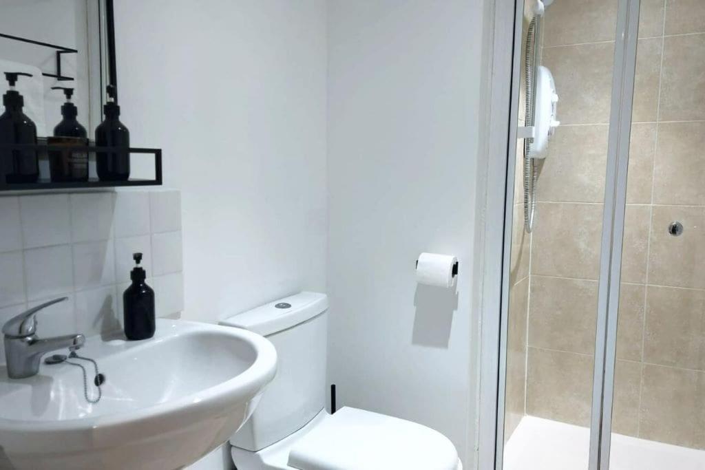 2 Bedroom City Centre Duplex Apt Preston  Eksteriør bilde
