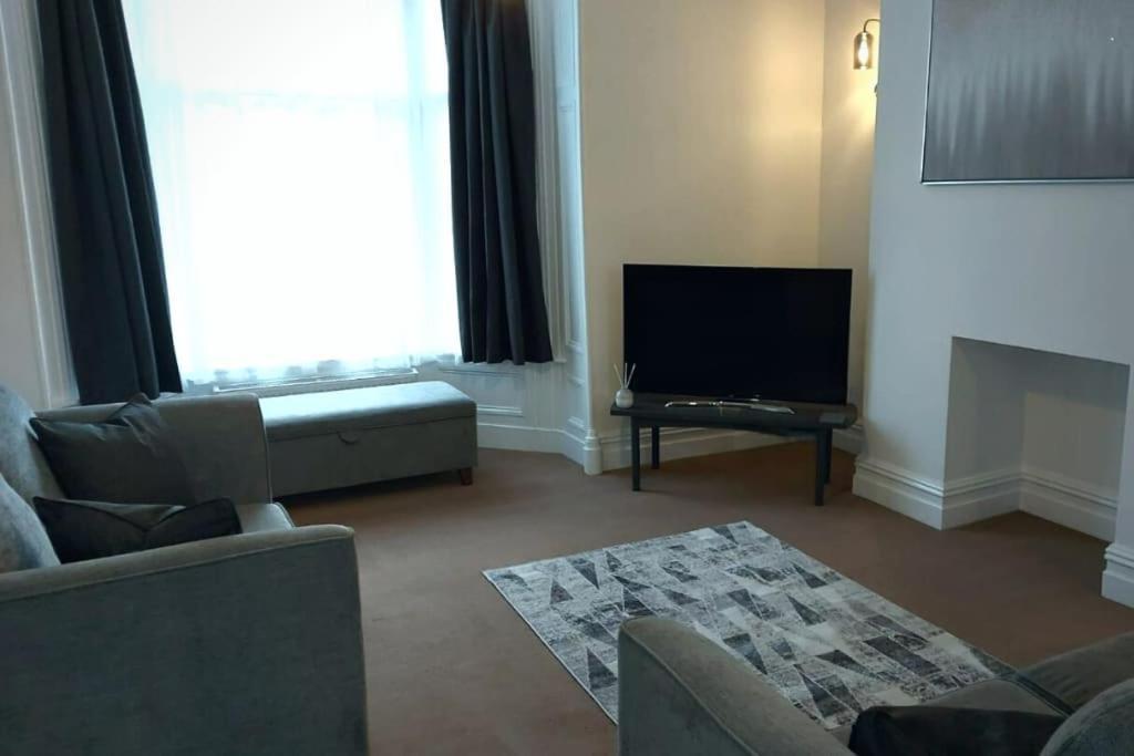 2 Bedroom City Centre Duplex Apt Preston  Eksteriør bilde